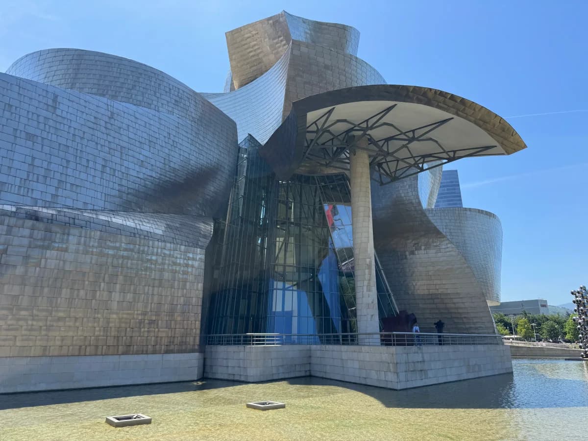 Original photo of Guggenheim Museum Bilbao