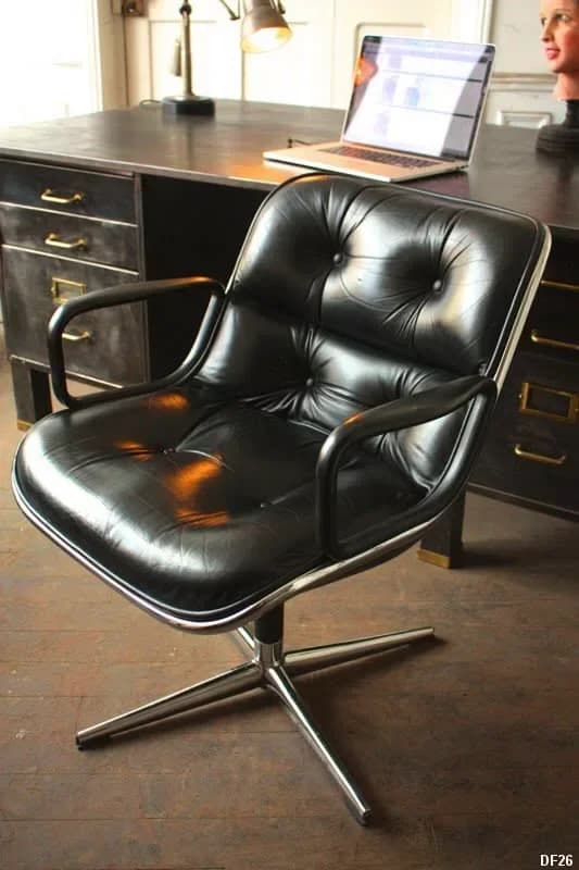 Original photo of Knoll Pollock Executive Chair